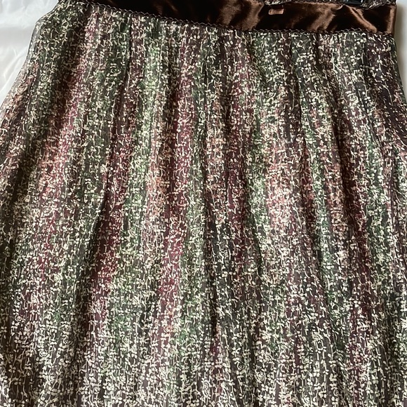 Elie Tahari Raven silk skirt size 4 - Picture 7 of 9